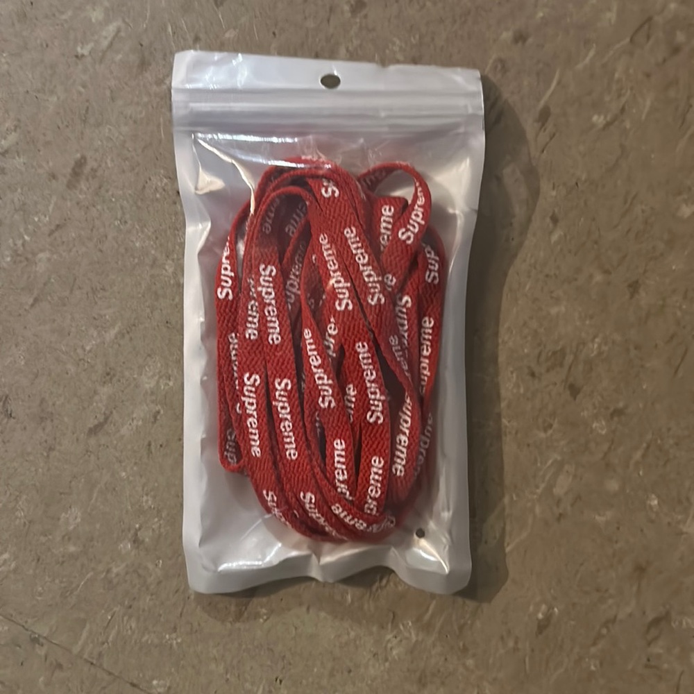 Supreme shoe laces